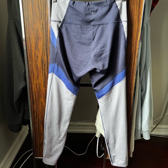 Old Navy Leggings - Picture 2 of 4